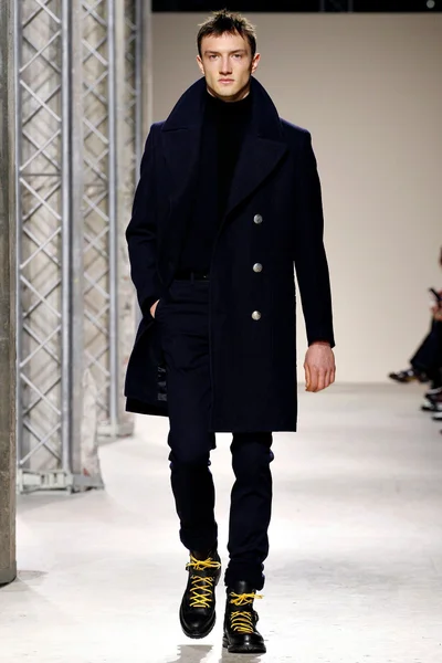 Look 2
